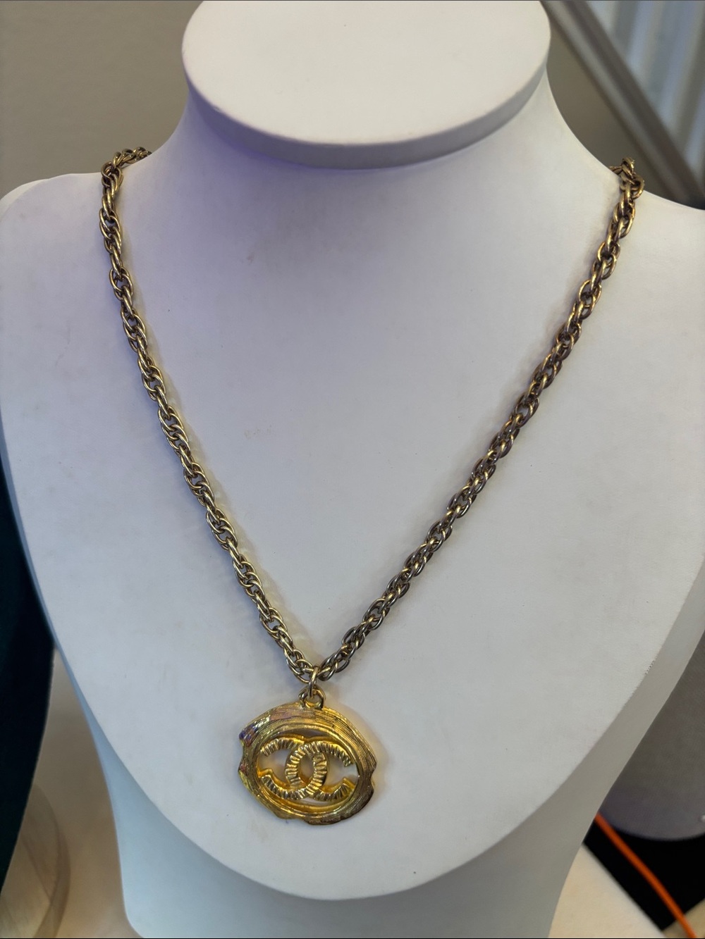 Chanel vintage necklace